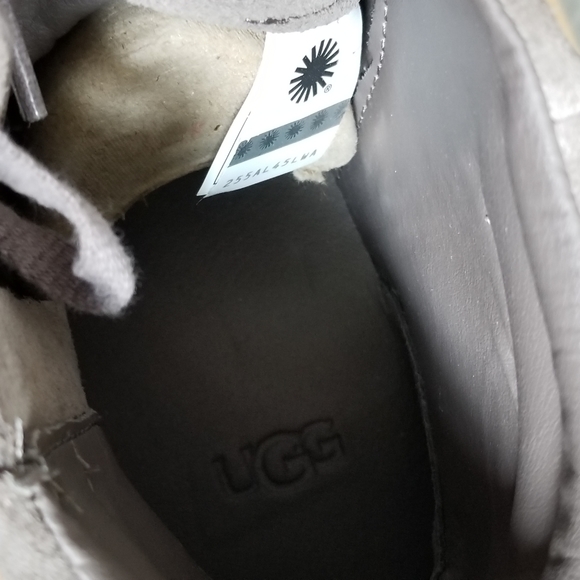 UGG Olli Suede Sneakers. - Picture 7 of 8